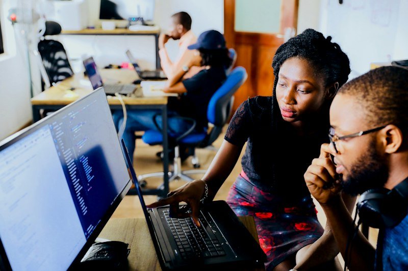 Account partners in a working session